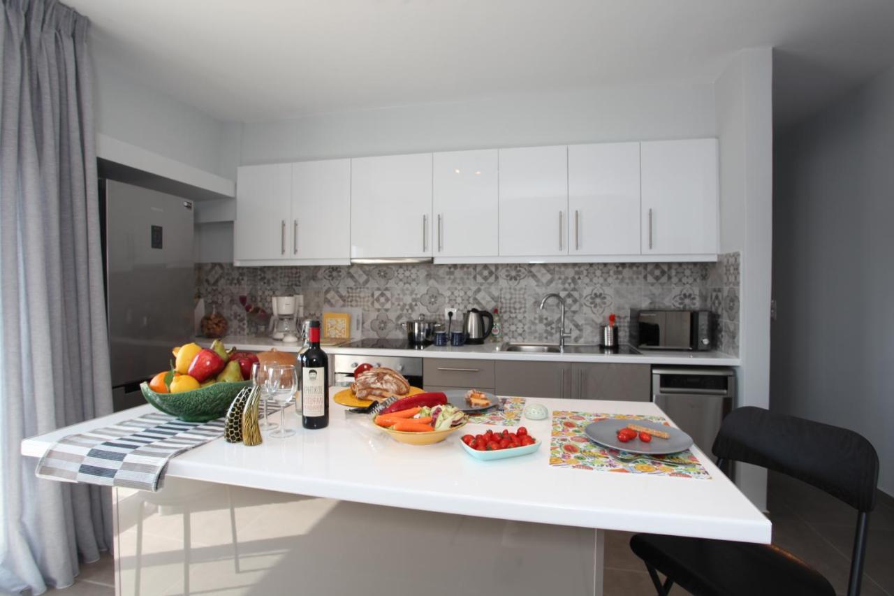 Edem Beach Apartment With Sea View By Athenian Homes מראה חיצוני תמונה